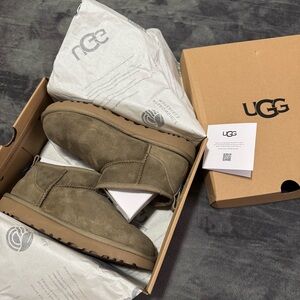 UGG Classic Ultra Mini Boots - Antilope